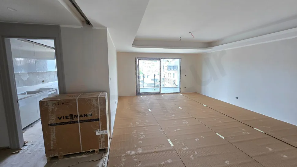 Expansive 3+1 Family Residence with an Independent Kitchen in Beşiktaş