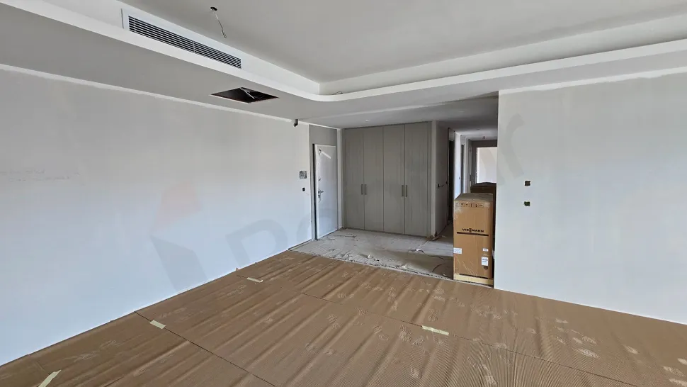 Expansive 3+1 Family Residence with an Independent Kitchen in Beşiktaş