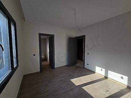 Bedroom image of an unfurnished villa for sale in Başakşehir.