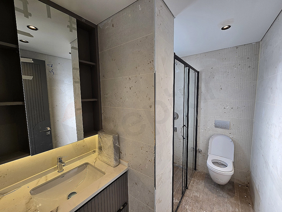 Image of a modern designed bathroom.