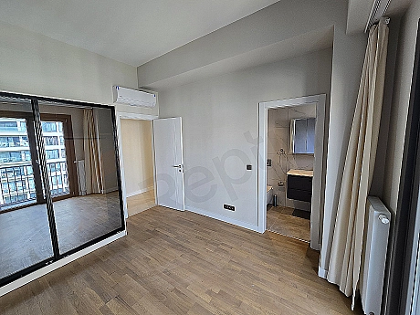 Image of a modern bedroom.