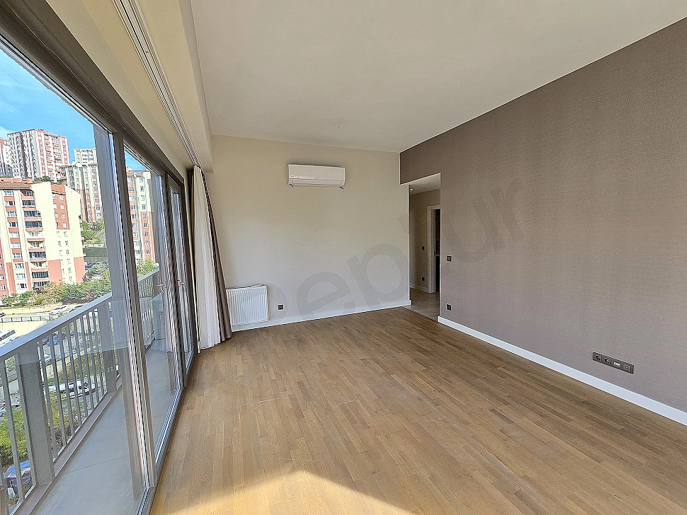 Image of a bright living room.