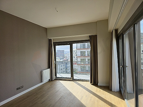 Image of a bright living room.