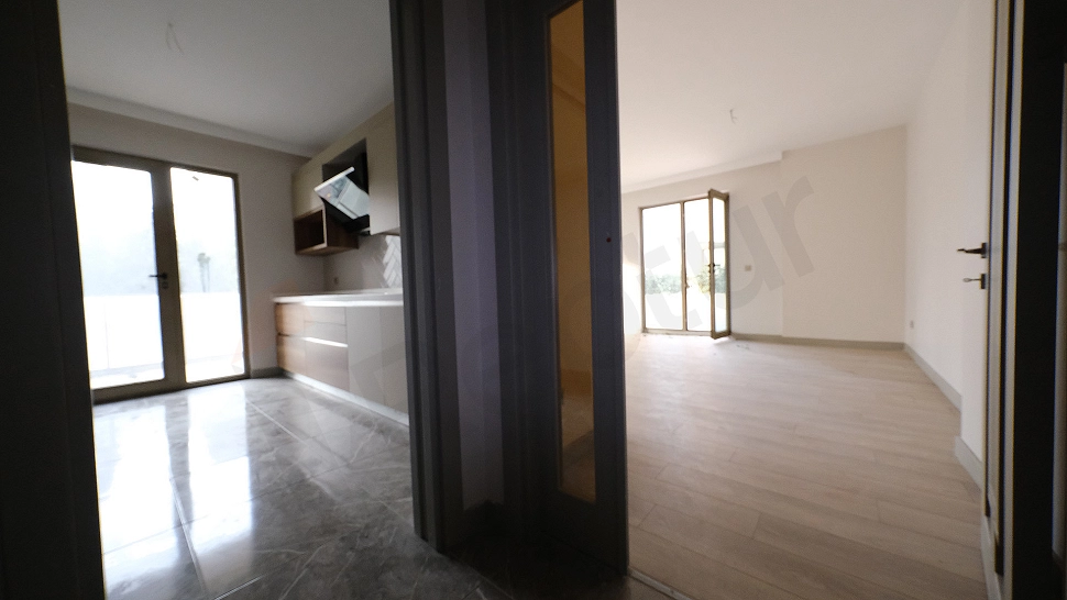 Image of a modern kitchen.