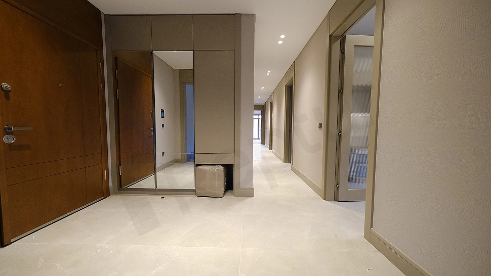 Bright apartment entrance area photo.