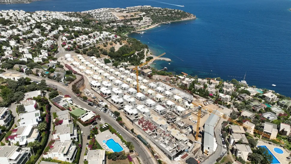 Bird's eye view layout plan of the detached house project in Bodrum taken from land with a panoramic view.