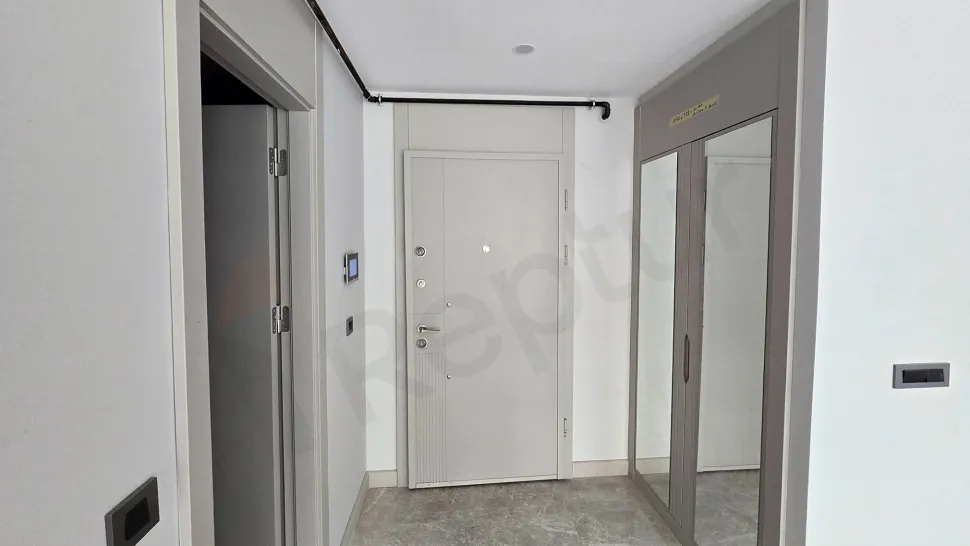 Garden Concept: Fluid 2+1 Duplex for Sale with a Private Living Terrace