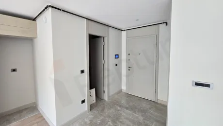 Garden Concept: Fluid 2+1 Duplex for Sale with a Private Living Terrace