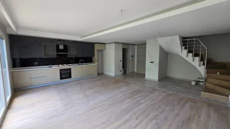 Garden Concept: Fluid 2+1 Duplex for Sale with a Private Living Terrace