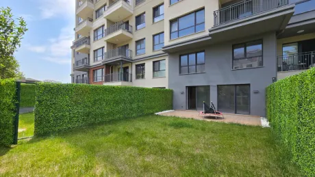 Garden Concept: Fluid 2+1 Duplex for Sale with a Private Living Terrace