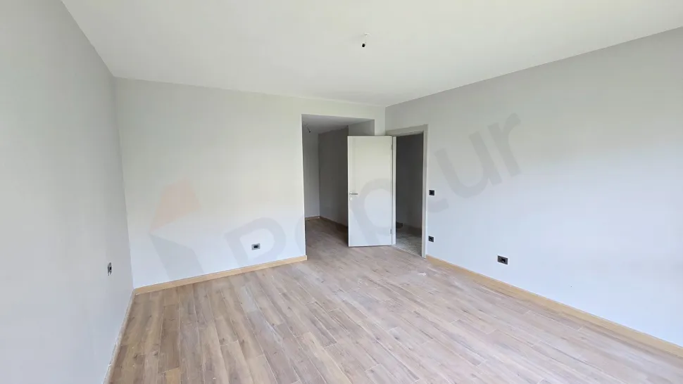Garden Concept: Fluid 2+1 Duplex for Sale with a Private Living Terrace