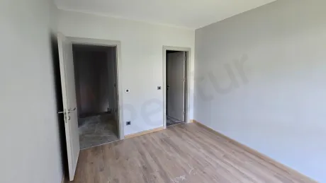 Garden Concept: Fluid 2+1 Duplex for Sale with a Private Living Terrace