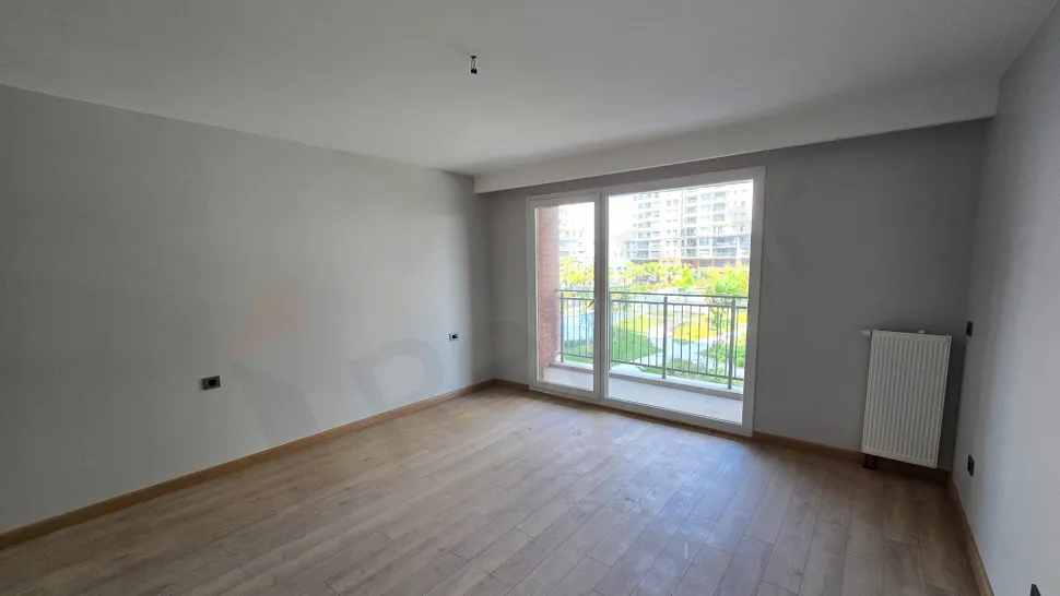 Spacious and modern bedroom image of a luxury duplex apartment for sale in Beylikduzu, Istanbul.