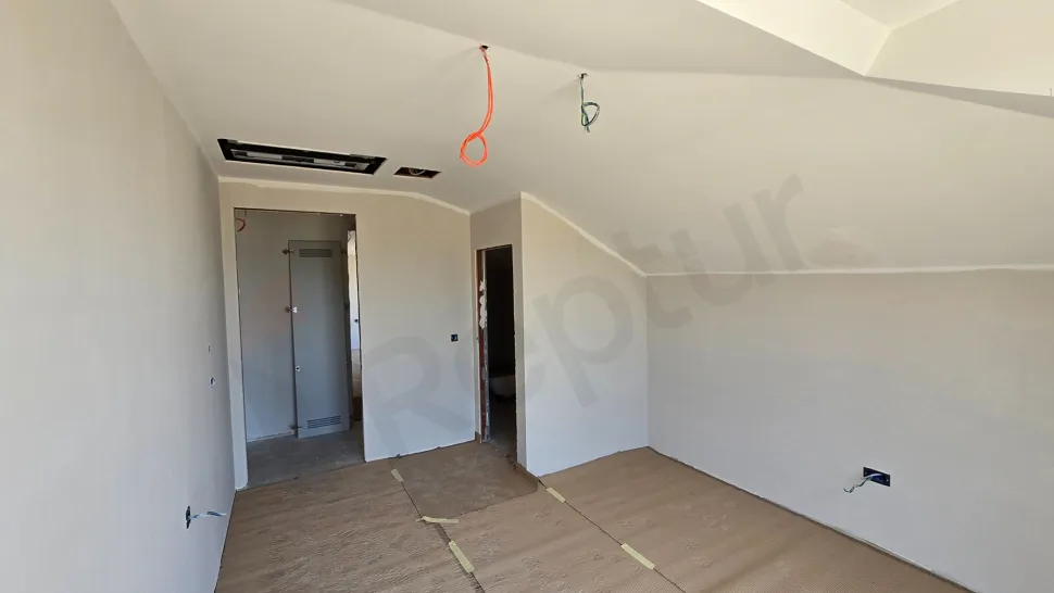 Grand 3+1 Duplex with a Panoramic Terrace and 4 Bathrooms in Beşiktaş