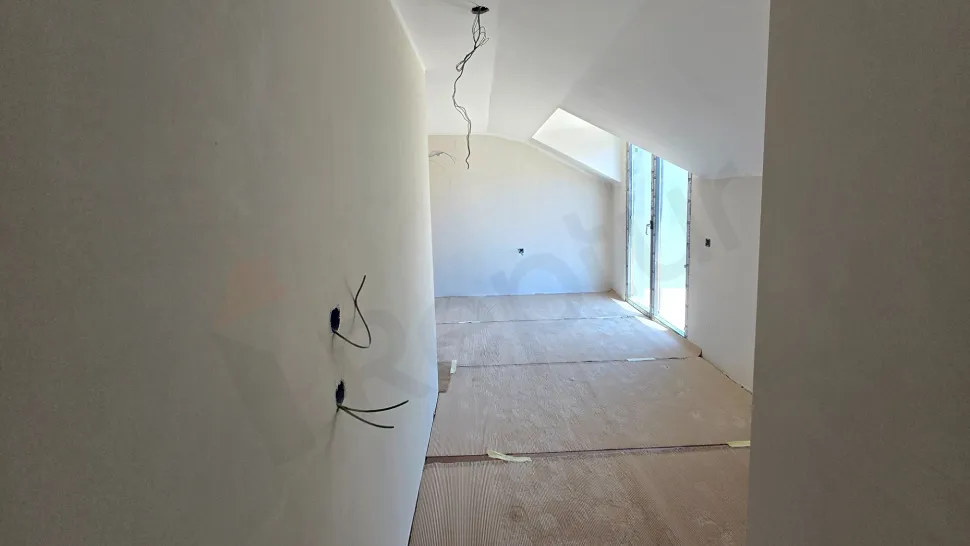 Grand 3+1 Duplex with a Panoramic Terrace and 4 Bathrooms in Beşiktaş