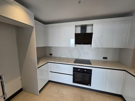 Stylish and spacious kitchen area of a modern residence apartment in Şişli.