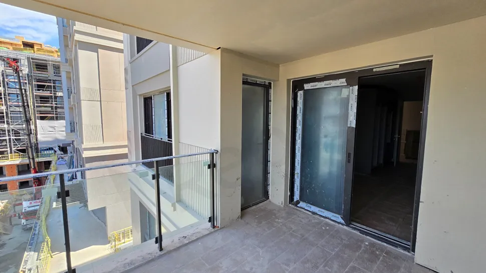 High-End 4+1 Family Apartment with an Independent Kitchen in Beşiktaş