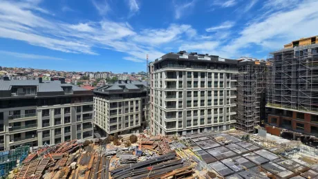 High-End 4+1 Family Apartment with an Independent Kitchen in Beşiktaş