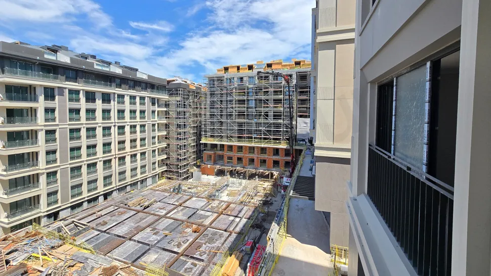 High-End 4+1 Family Apartment with an Independent Kitchen in Beşiktaş