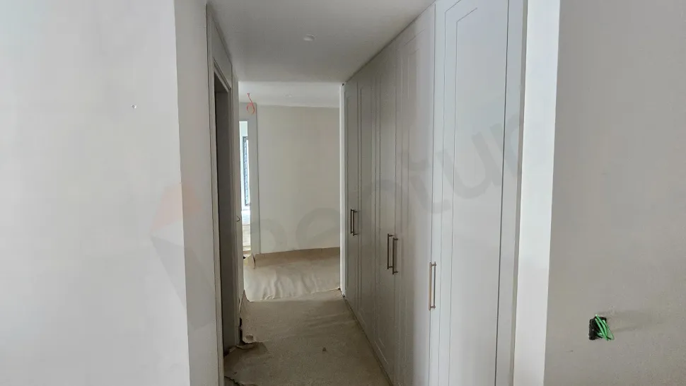 High-End 4+1 Family Apartment with an Independent Kitchen in Beşiktaş