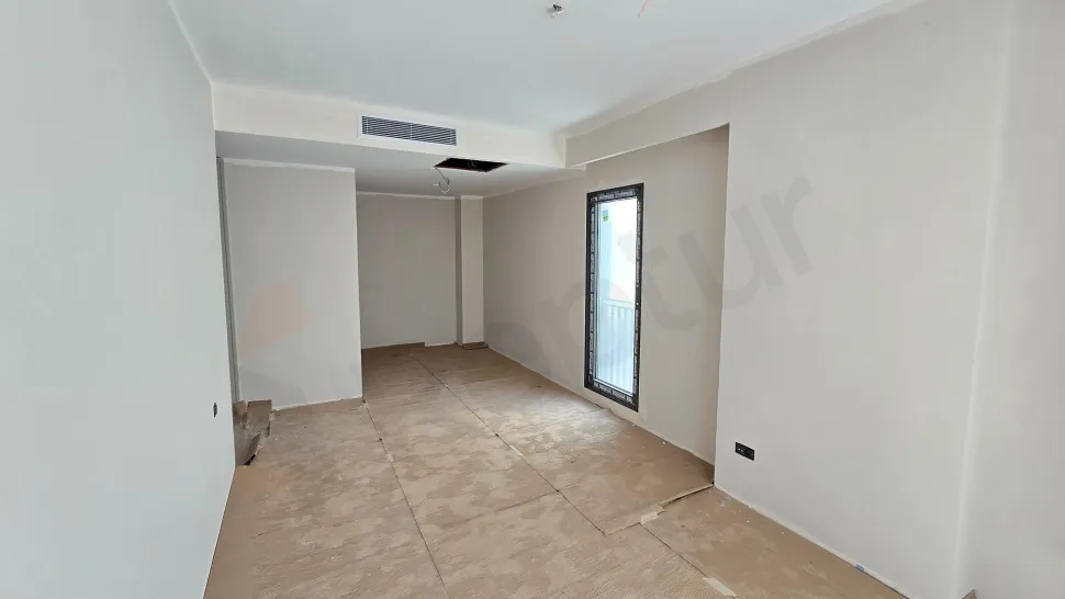 High-End 4+1 Family Apartment with an Independent Kitchen in Beşiktaş