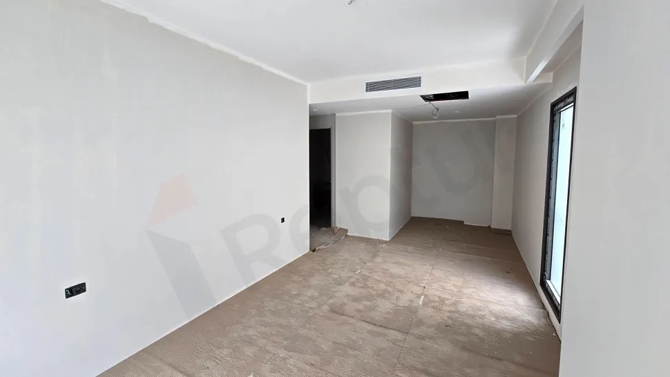 High-End 4+1 Family Apartment with an Independent Kitchen in Beşiktaş