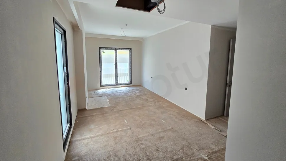 High-End 4+1 Family Apartment with an Independent Kitchen in Beşiktaş