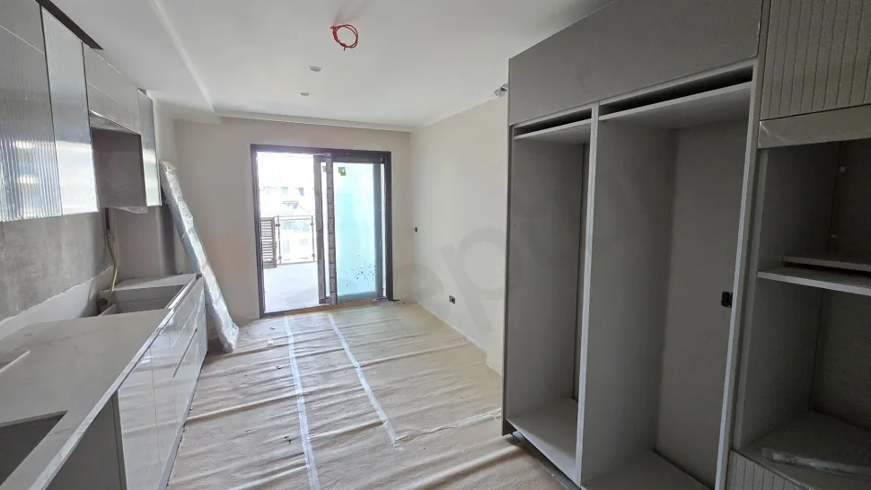 High-End 4+1 Family Apartment with an Independent Kitchen in Beşiktaş