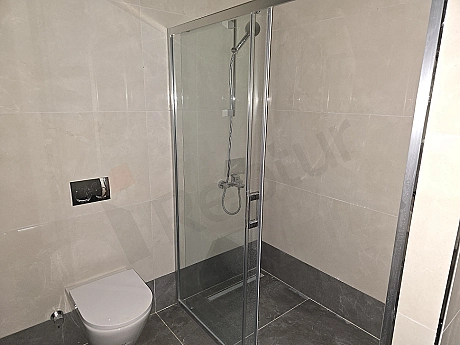 Bathroom view of the apartment for sale in Ataşehir.