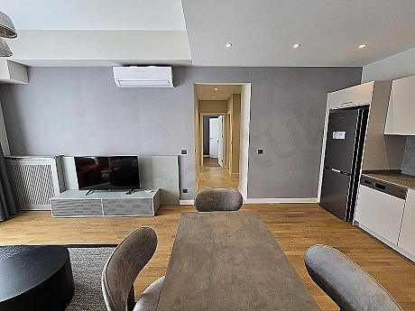 Image of a furnished living room.