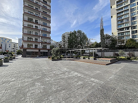 Garden view of a furnished apartment.