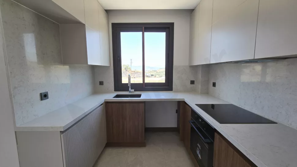 Modern 1-Bedroom Bodrum Apartment with Pool & Residence Permit