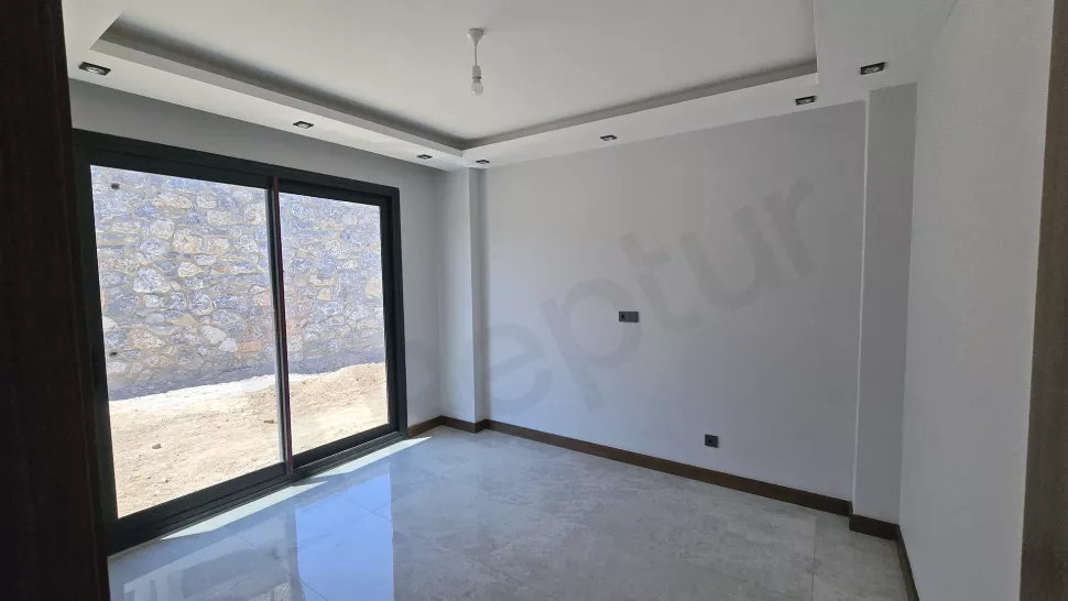 Modern 1-Bedroom Bodrum Apartment with Pool & Residence Permit
