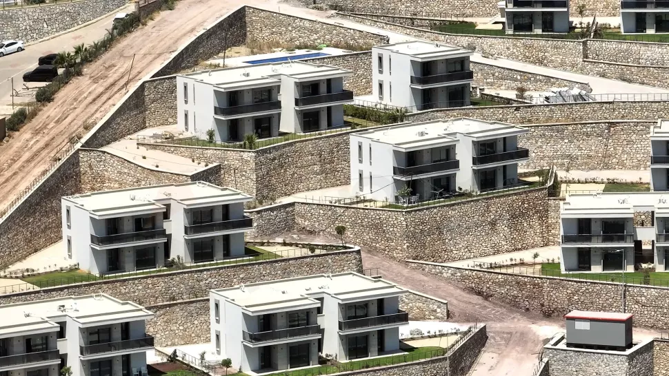 Modern Bodrum 1-Bedroom Apartment with Pool - Residence Permit Ready