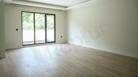 Spacious Bahçelievler Apartment with Indoor Pool & Gym in Istanbul