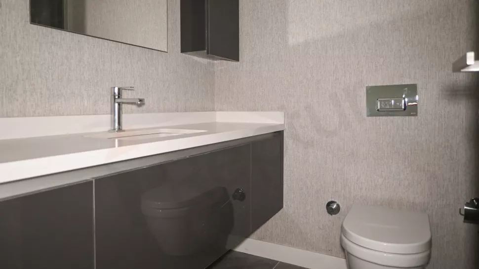 Spacious Bahçelievler Apartment with Indoor Pool & Gym in Istanbul