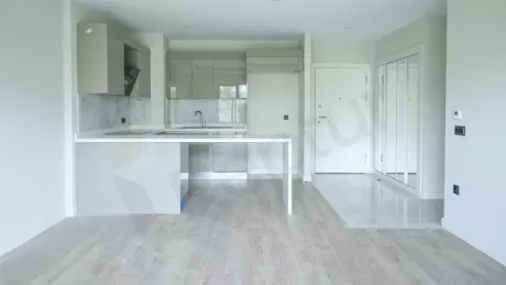 Modern Bahçelievler Istanbul Apartment with Indoor Pool & Gym