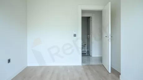 Modern Bahçelievler Istanbul Apartment with Indoor Pool & Gym