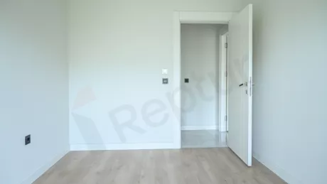 Modern Bahçelievler Istanbul Apartment with Indoor Pool & Gym