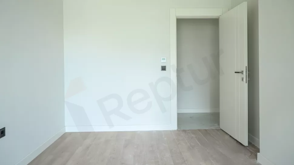 Modern Bahçelievler Apartment with Pool and Full Amenities