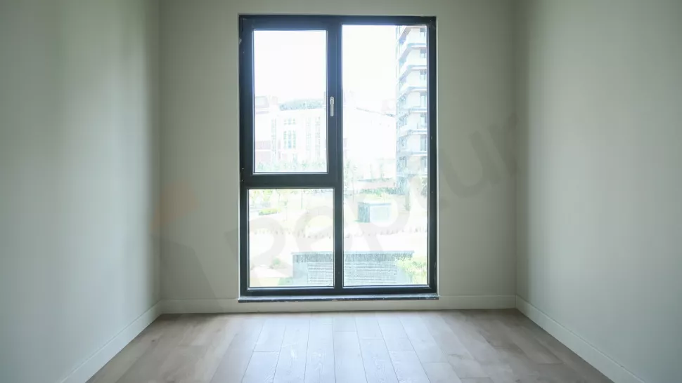 Modern Bahçelievler Apartment with Pool and Full Amenities
