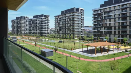 Luxury 180m2 Bahçelievler Apartment with Indoor Pool and Facilities