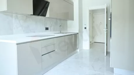 Luxury 180m2 Bahçelievler Apartment with Indoor Pool and Facilities