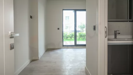 Luxury Bahcelievler Istanbul Apartment with Indoor Pool