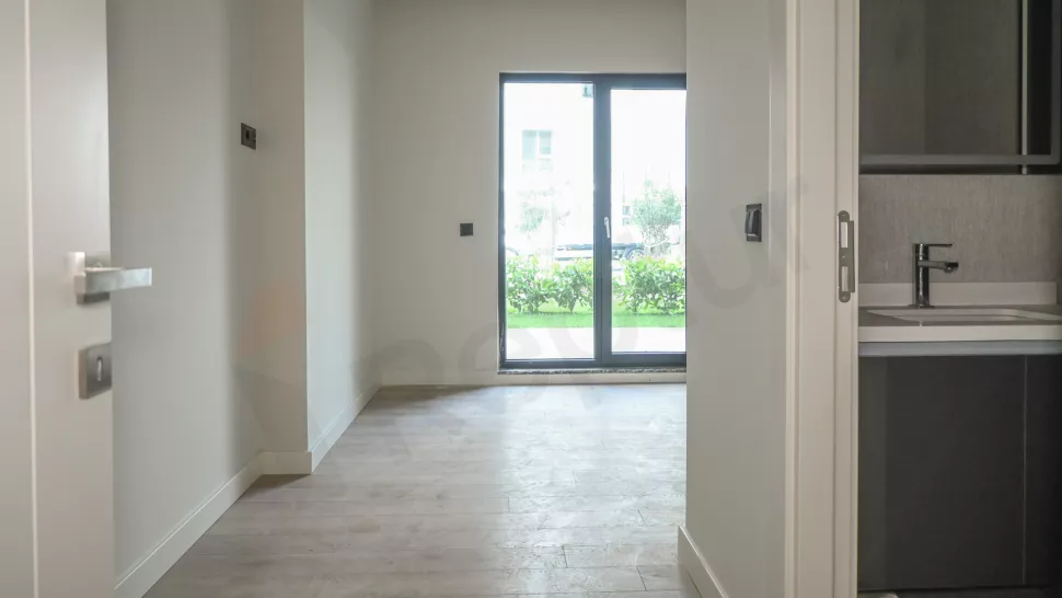 Luxury Bahcelievler Istanbul Apartment with Indoor Pool