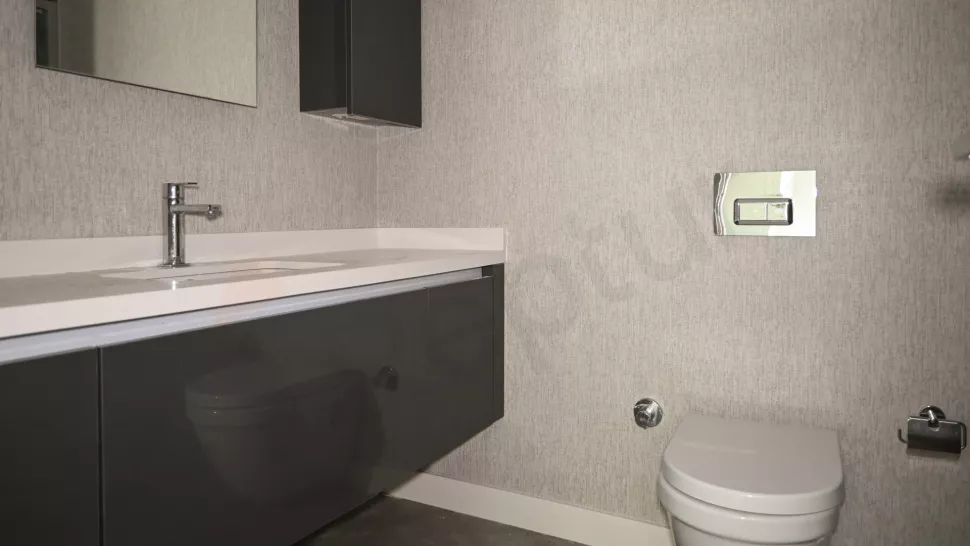 Luxury Bahcelievler Istanbul Apartment with Indoor Pool