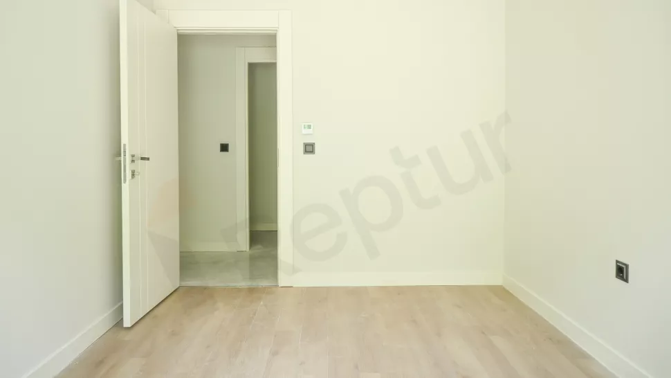 Luxury Bahcelievler Istanbul Apartment with Indoor Pool