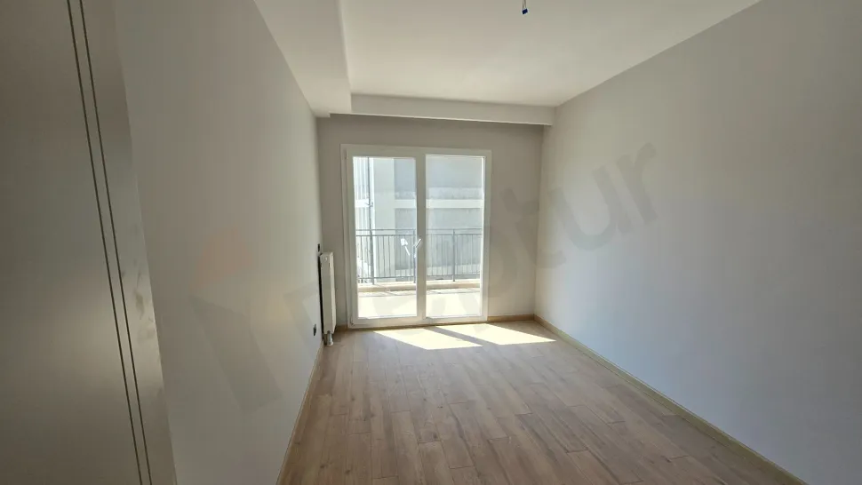 Modern and spacious bedroom design in a new residential project.
