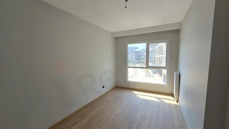 Interior view of a spacious and modernly designed bedroom in a new apartment in Beylikdüzü.