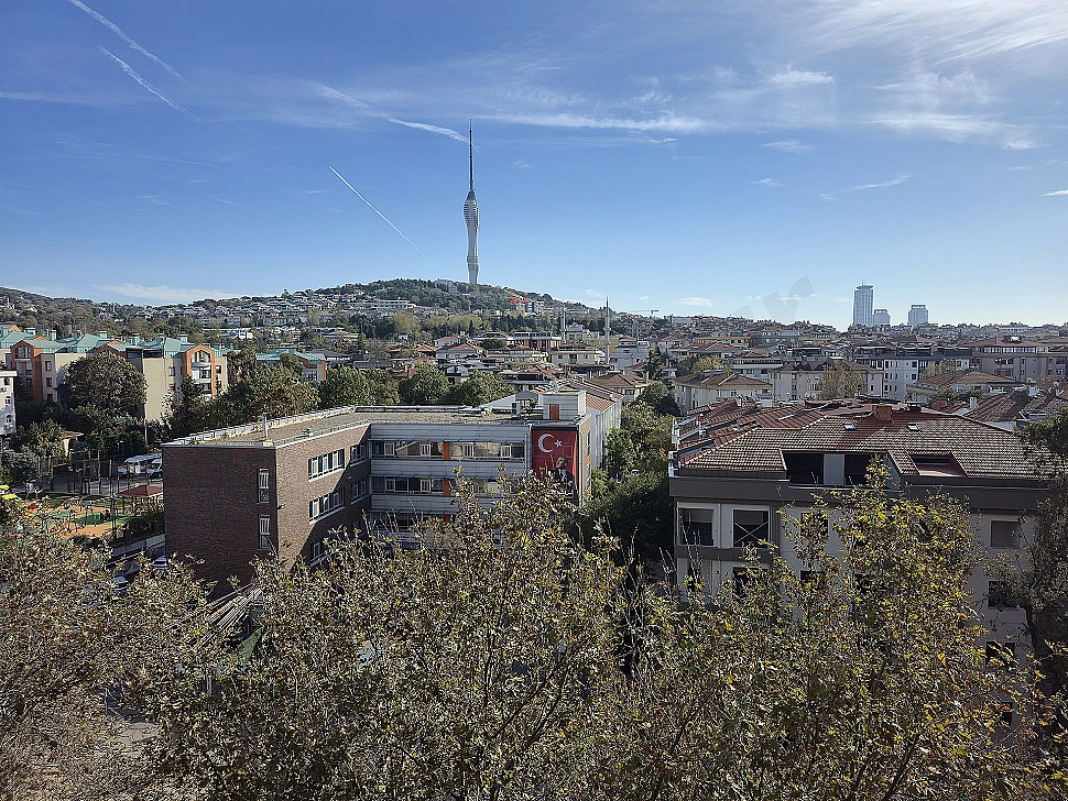 Wide-angle photograph of a luxury duplex apartment with city views in Üsküdar, Istanbul.